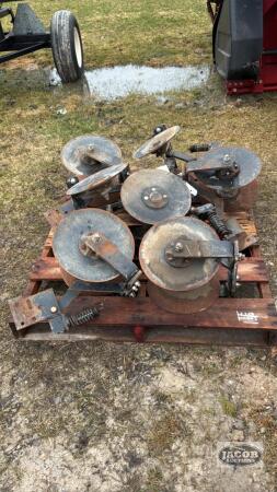 LOT OF 7 YETTER ROW CLOSERS