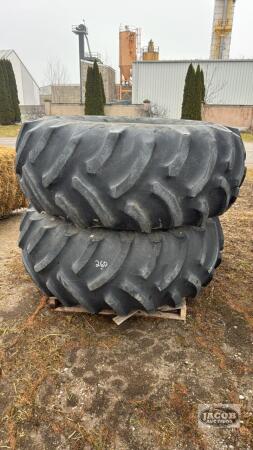 PAIR OF GOODYEAR 24.5-32 TIRES ON 10-BOLT RIMS