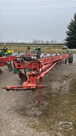 KVERNELAND BB115 7 FURROW SEMI MOUNT PLOW