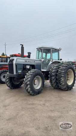 WHITE 2-155 FIELD BOSS MFWD TRACTOR