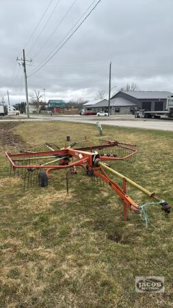 KUHN GA-300GT ROTARY HAY RAKE