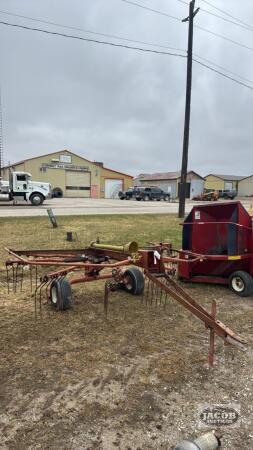 KUHN GA-300GT ROTARY HAY RAKE