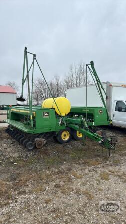 JOHN DEERE 35FT TRI-FOLD GRAIN DRILL
