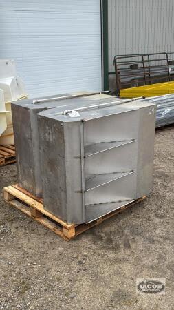 (2) 3FT CRYSTAL SPRING DOUBLE SIDED FEEDERS