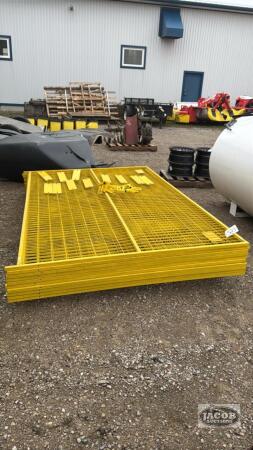 (10) PANELS OF CONSTRUCTION FENCING