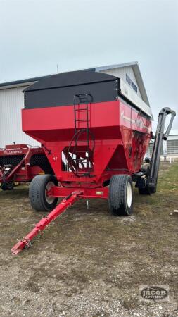 GERBER 2 COMPARTMENT SEED WAGON WITH CONVEYOR