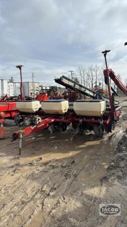 WHITE 6900 6/11 AIR PLANTER
