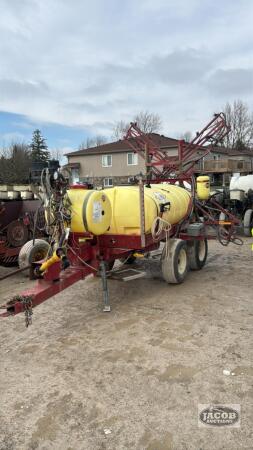 HARDI ESC-500 TANDEM 500 GALLON SPRAYER