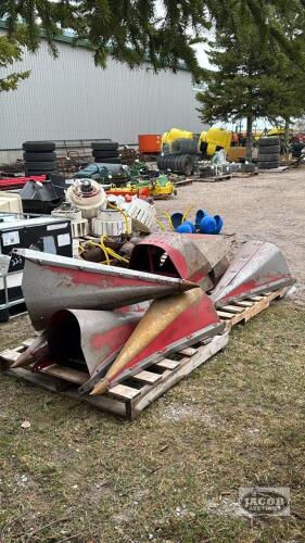 CASE IH 4 ROW COMBINE SNOUTS OFF 10 SERIES