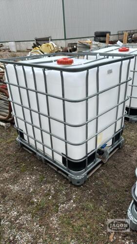 1000L POLY TOTE IN FRAME
