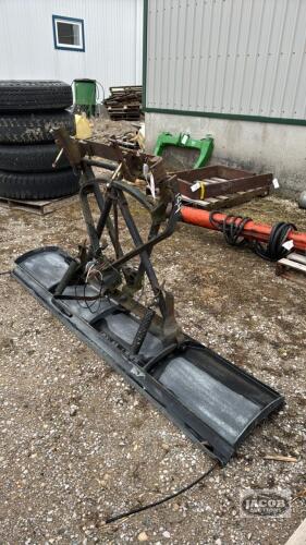82IN SNOW PLOW FOR SUV