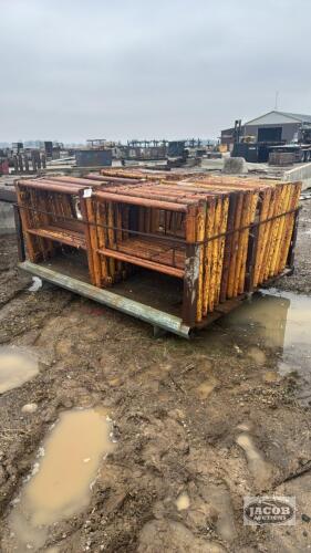 (60) PC. OF SCAFFOLD ENDS