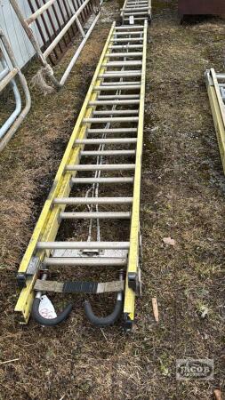 FEATHERLITE 375 FIBREGLASS 24FT EXTENSION LADDER