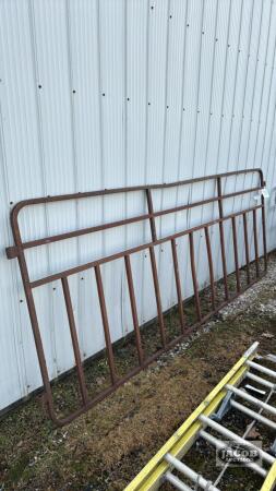 STEEL SQUARE TUBE GATE