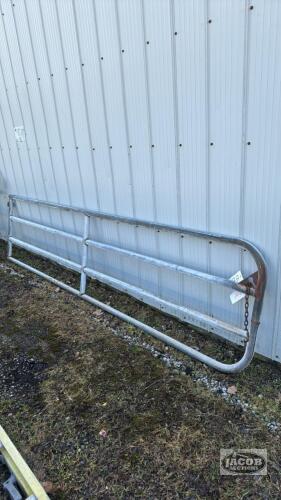STEEL GATE