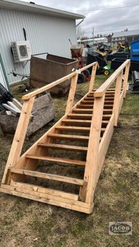 13FT WOODEN STAIRCASE