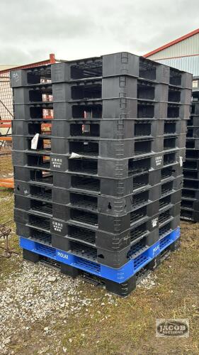 (13) PLASTIC SKIDS