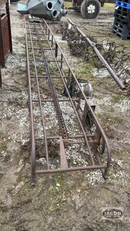 20FT SKELETON HAY ELEVATOR WITH 1 1/4HP 120V MOTOR
