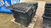 APPROX.200 SQ FT OF 2' X 2' INTERLOCKING FLOOR MATS - 6