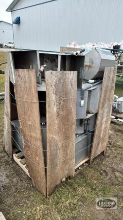 APPROX. (15) SINGLE WET DRY FEEDERS