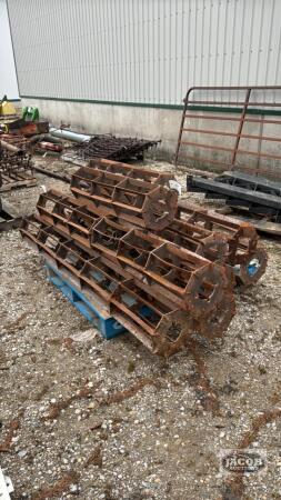 45FT OF JOHN DEERE ROLLING BASKETS
