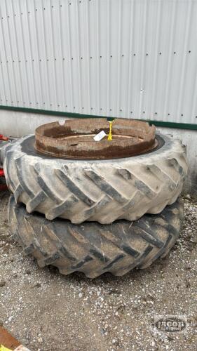 SET OF GOODYEAR 15.5-38 DUALS ON 14IN RIMS