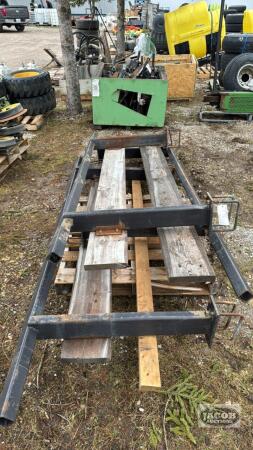 YETTER FERTILIZER COULTERS AND WALK WAYS