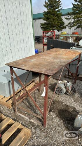 STEEL WELDING BENCH