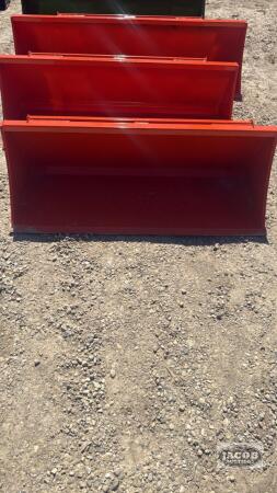 Unused 55in skid steer quick tach material bucket
