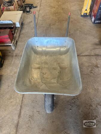 Wheel barrow