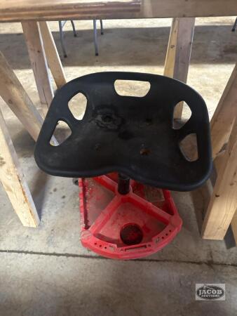 Mechanics chair
