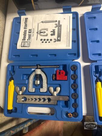 Double flaring tool kit