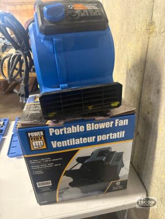 2 blower fans