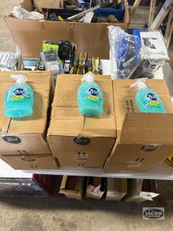 Six cases of liquid hand soap 10per box
