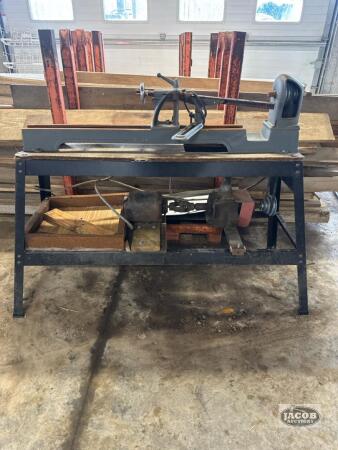 Electric lathe