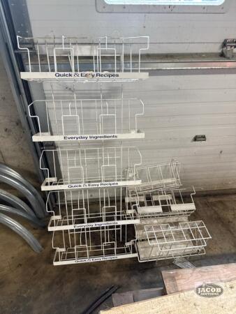 Receipt trays