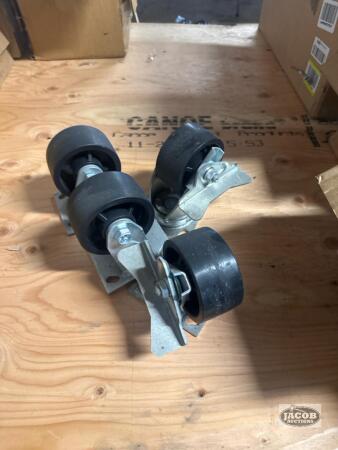 Four wheel dollies