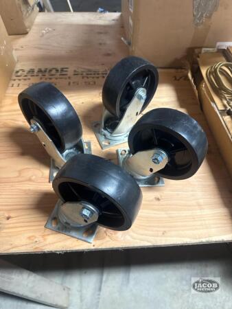 Four wheel dollies