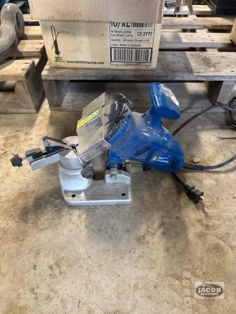 Eletric chainsaw sharpener