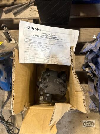 Kubota arm self leveling kit ssv75