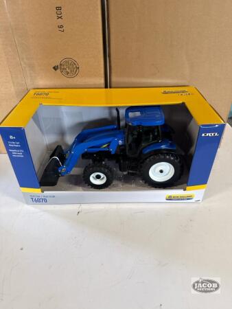 1/16 Newholland T6070