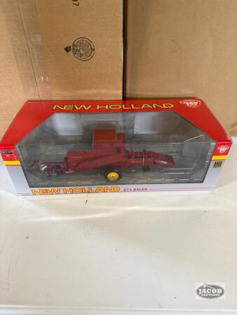 1/16 Newholland 273 baler