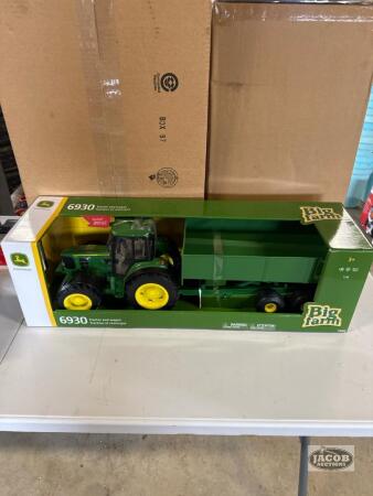 1/16 John Deere 6930 with wagon