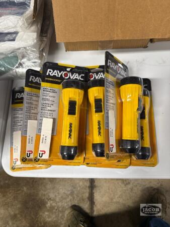 8 flash lights