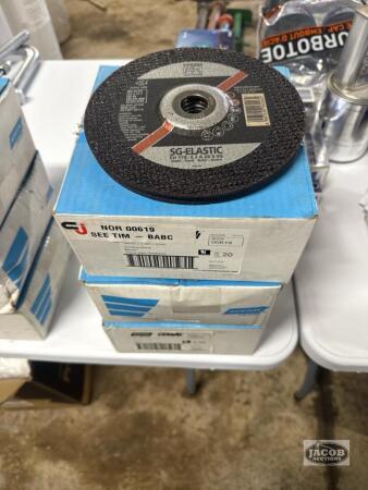 3 boxes of grinding disc