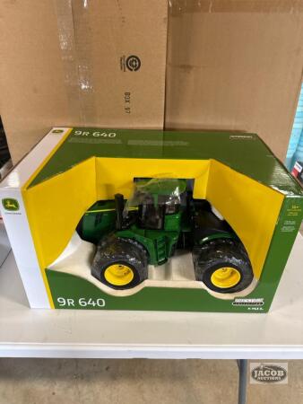 1/16 John Deere 9R 640