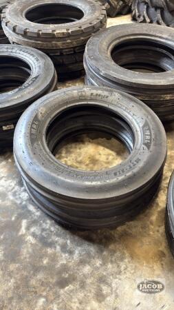 Unused 3rib 5.00-15 tire x2