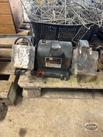Bench grinder