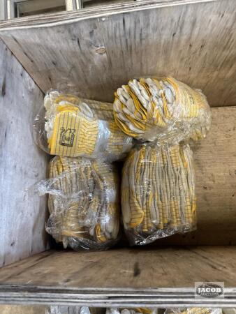 4 packages of 12 pair large work gloves
