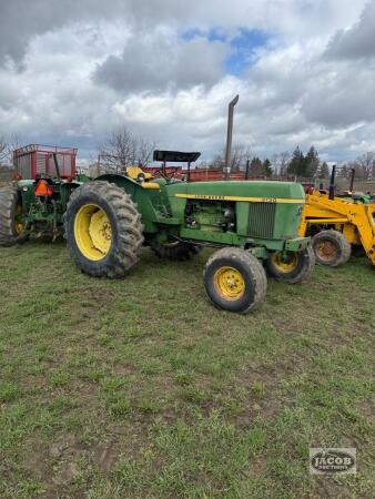John Deere 3130